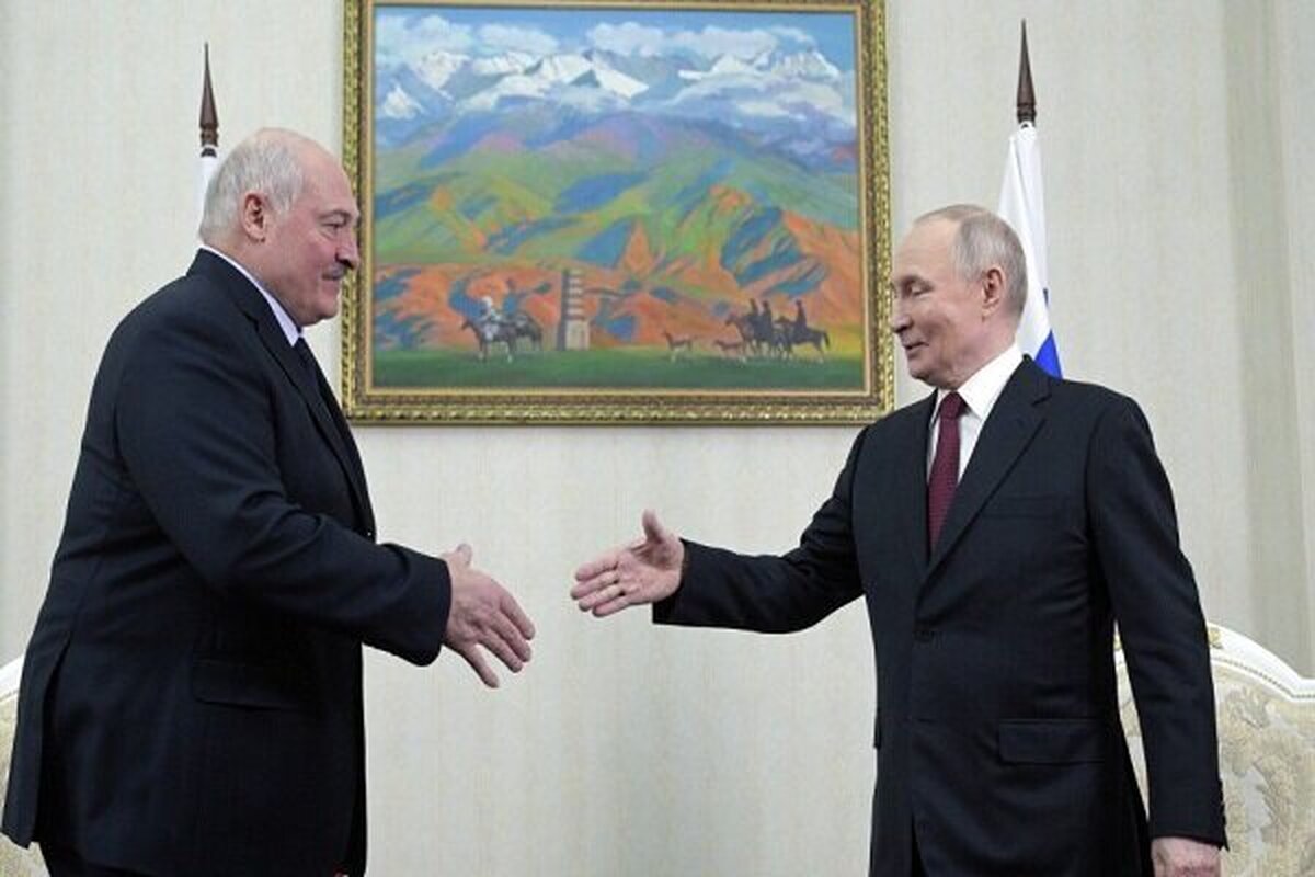 لوکاشنکو خطاب به پوتین: آماده‌ایم میزبان مذاکرات اوکراین باشیم