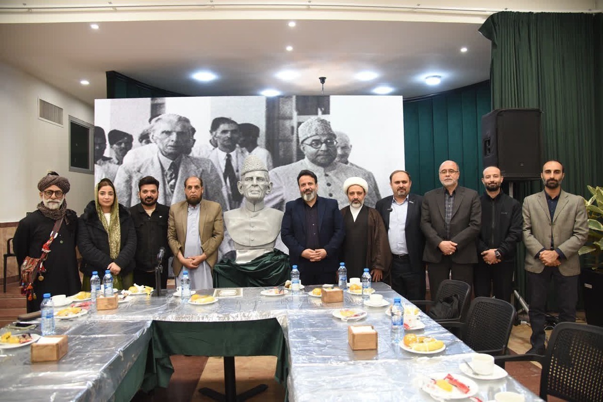 رونمایی از سردیس محمدعلی جناح با حضور فعالان رسانه و هنر پاکستانی