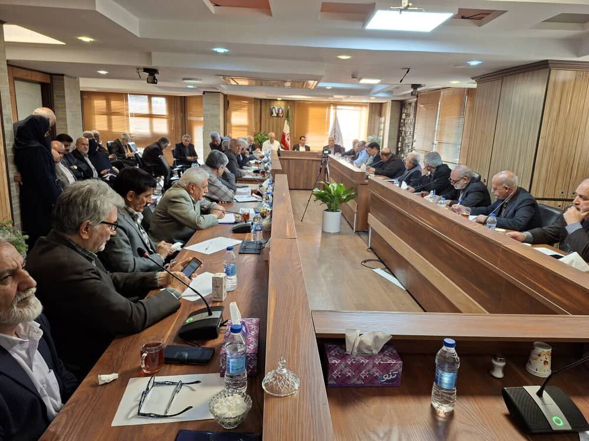 نشست ۳۱ رئیس کانون بازنشستگان تامین اجتماعی استان‌ها درباره بیمه تکمیلی بازنشستگان 