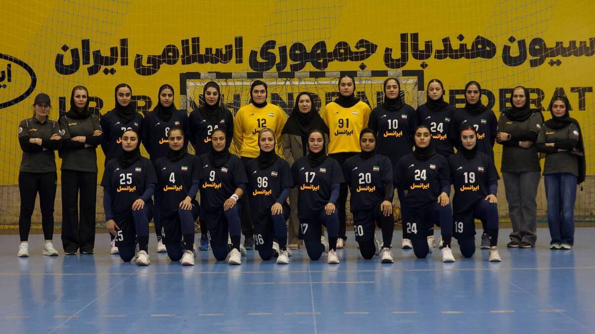 رویارویی تیم ملی هندبال بانوان با حریف سر سخت در مسابقات جهانی