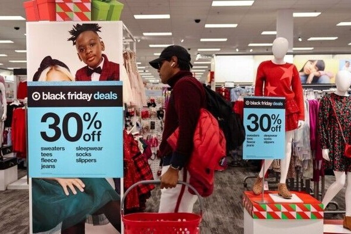 جهش بی‌سابقه خرید‌های اینترنتی در بلک‌فرایدی آمریکا | فروش آنلاین از مرز ۱۱.۸ میلیارد دلار گذشت