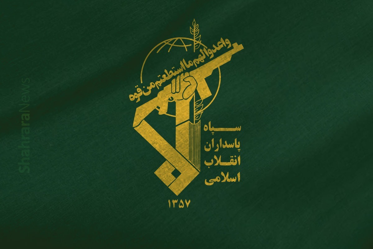 سپاه پاسداران: سومین جنگنده دشمن متخاصم در آسمان مرکزی ایران مورد اصابت قرار گرفت (یکم فروردین ۱۴۰۵)