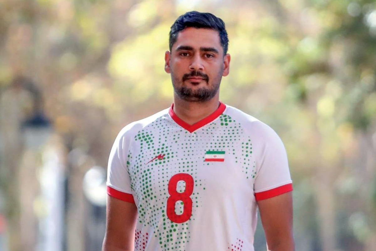 پورسمنانی: اسلحه دست گرفتن مردم عادی، حضور در خیابان&zwnj;هاست