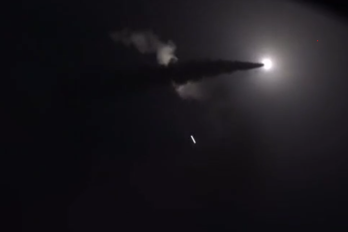 حملات سنگین نیروی دریایی سپاه علیه اهداف تروریست&zwnj;های آمریکایی - صهیونی در بامداد امروز + فیلم (۱۱ فروردین ۱۴۰۵)