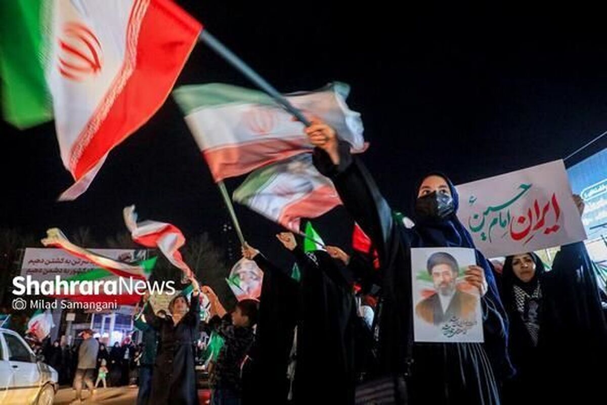 ویدئو | مادر و دختر تهرانی در مشهد: نباید خیابان را خالی کنیم