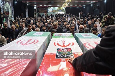 گزارش تصویری | تشییع پیکر مطهر ۳ شهید در مشهد