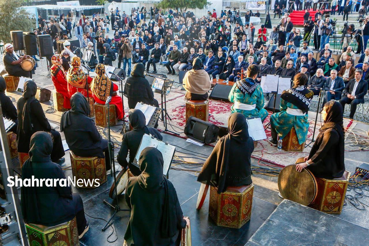 سوگواری هنری برای کودکان میناب در تئاتر شهر برگزار شد (۱۷ فروردین ۱۴۰۵)