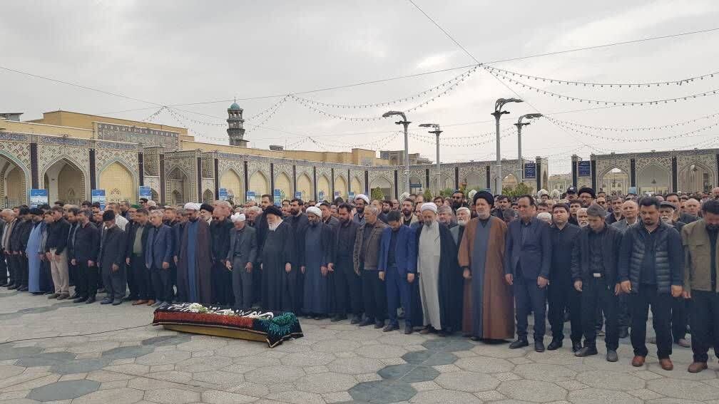 عضو سابق شورای شهر مشهد در حرم رضوی تشییع شد + عکس عضو سابق شورای شهر مشهد در حرم رضوی تشییع شد + عکس