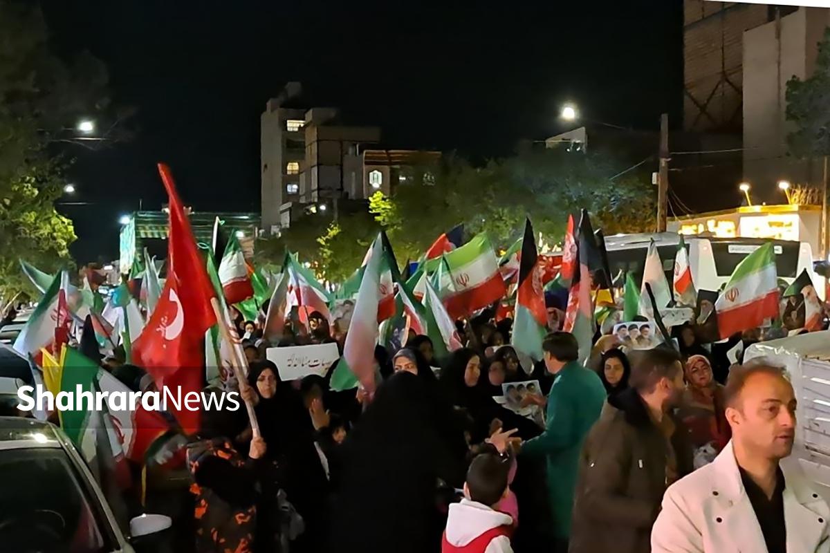 شکوه حضور مهاجران افغانستانی مقیم مشهد در اربعین رهبر شهید انقلاب