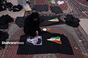 رنگ‌وبوی عزاداری مشهدی‌های منطقه ثامن در سوگ رهبر شهید به همت بانوان