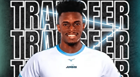 ستاره پیکان به تیم کره‌ای پیوست