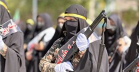 رژه نظامی بانوان بسیجی بخش رضویه مشهد همزمان با روز اربعین شهادت رهبر شهید