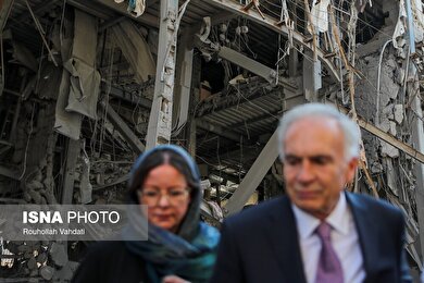 گزارش تصویری | بازدید فرستاده ویژه دبیرکل سازمان ملل از مناطق آسیب دیده از تجاوز آمریکایی - صهیونیستی