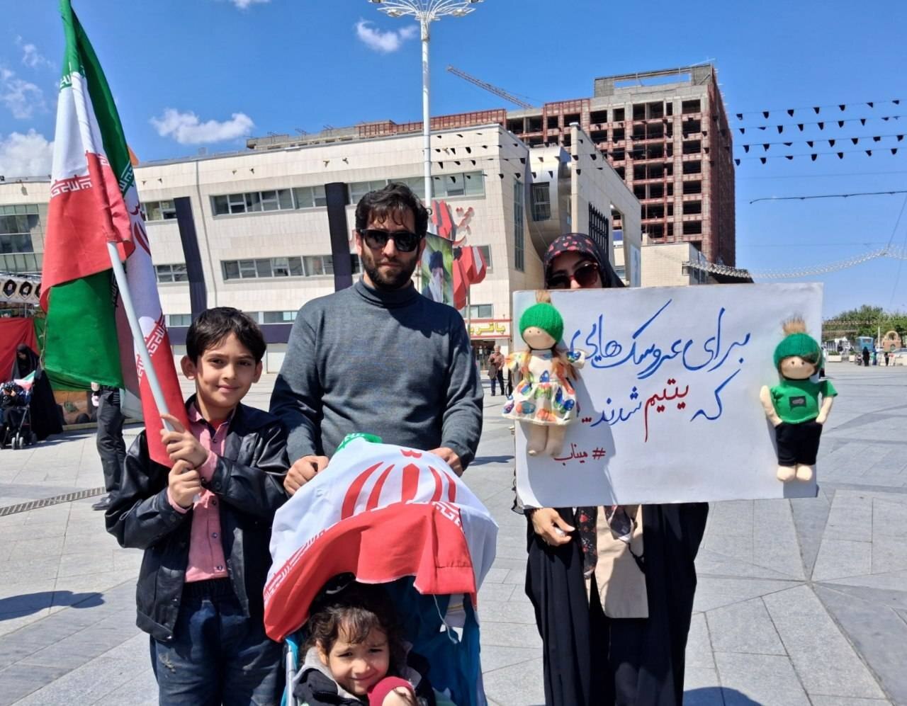 سربازان کوچک وطن | متفاوتترین رژه انسانی با حضور کودکان کالسکهسوار در مشهد + فیلم سربازان کوچک وطن | متفاوتترین رژه انسانی با حضور کودکان کالسکهسوار در مشهد + فیلم