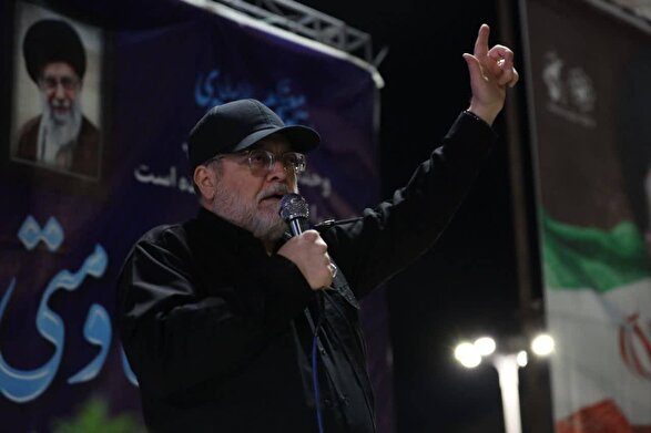 شهردار مشهد مقدس: ایران با اراده ملتش آمریکا را نابود کرد | دیپلماسی همچون جنگ، پشتش به میدان خیابان گرم است