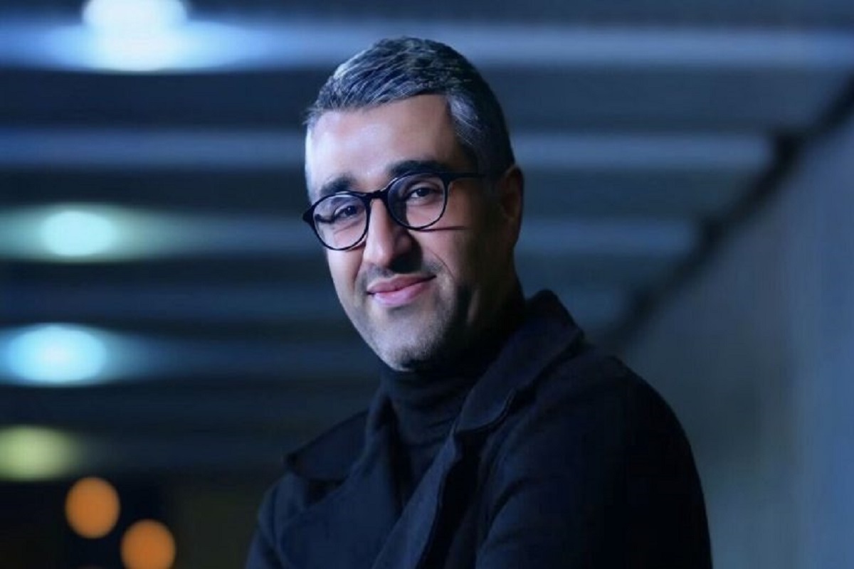 جنگ، دادگاه پژمان جمشیدی را به تعویق انداخت