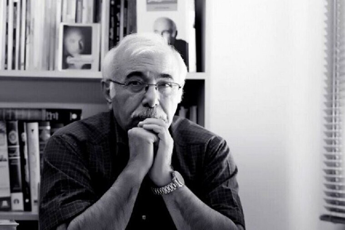 محمدعلی بهمنی، شاعری که معتقد بود هنر قالب&zwnj;پذیر و حدودپذیر نیست