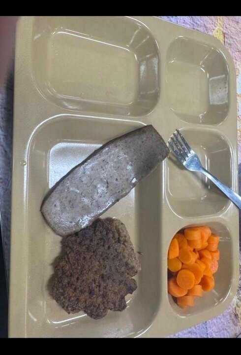 نیرو‌های آمریکایی مستقر در دریا با کمبود غذا مواجه شدند