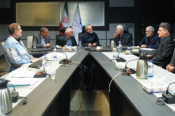 رئیس جمهور در بازدید از وزارت کشور: اکنون زمان مناسب واگذاری اختیارات بیشتر به استان‌هاست