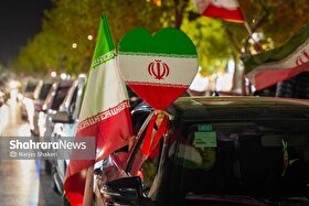 حضور پرشور دختران ایرانی در راهپیمایی جانفدایان وطن در تهران + فیلم