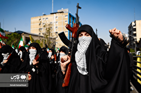 نگاهی به نقش آفرینی زنان در رزمایش جان فدای ایران در پایتخت| برای مقابله با دشمن متجاوزگر آماده نبردیم