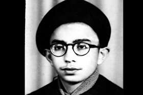 سطوری از کتاب «شرح اسم» به مناسبت ۲۹ فروردین زادروز رهبر شهید | صدای خوشی که با قرآن انس گرفت