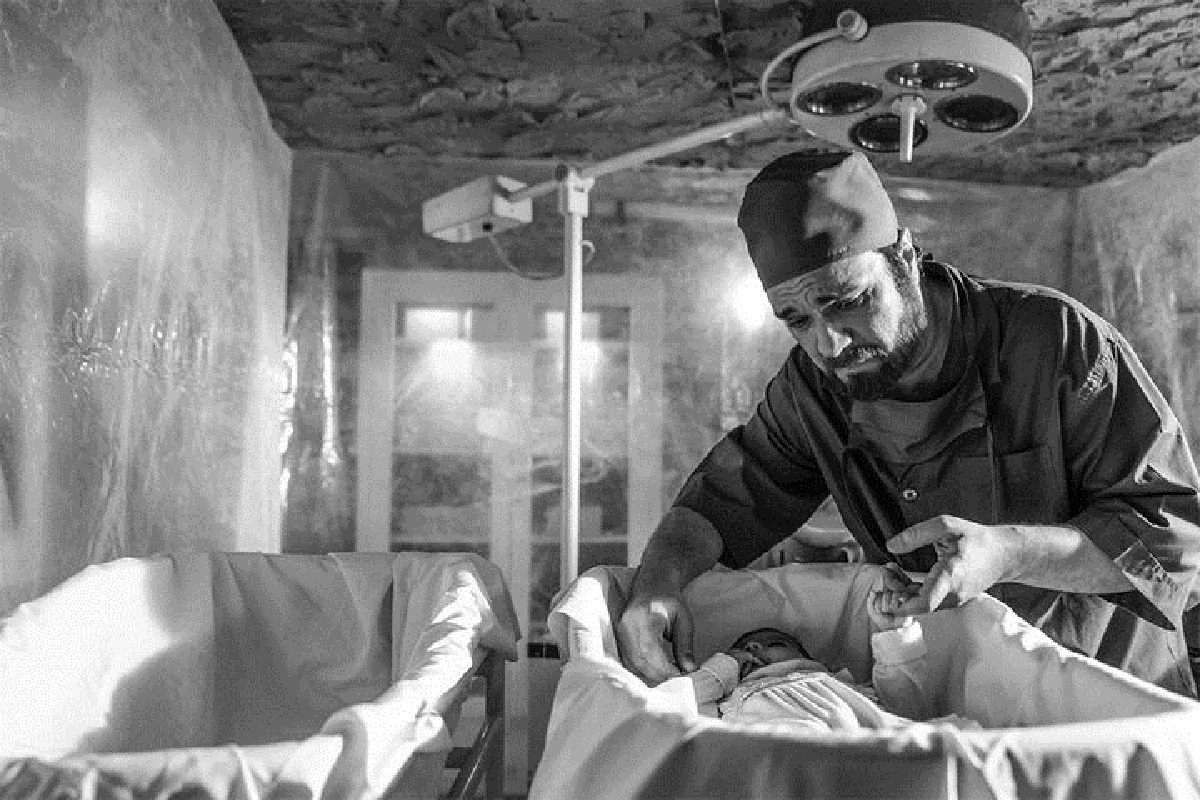 وحید رهبانی با &laquo;کلینیک رویا&raquo; روی آنتن تلویزیون می&zwnj;رود + بازیگران و عکس