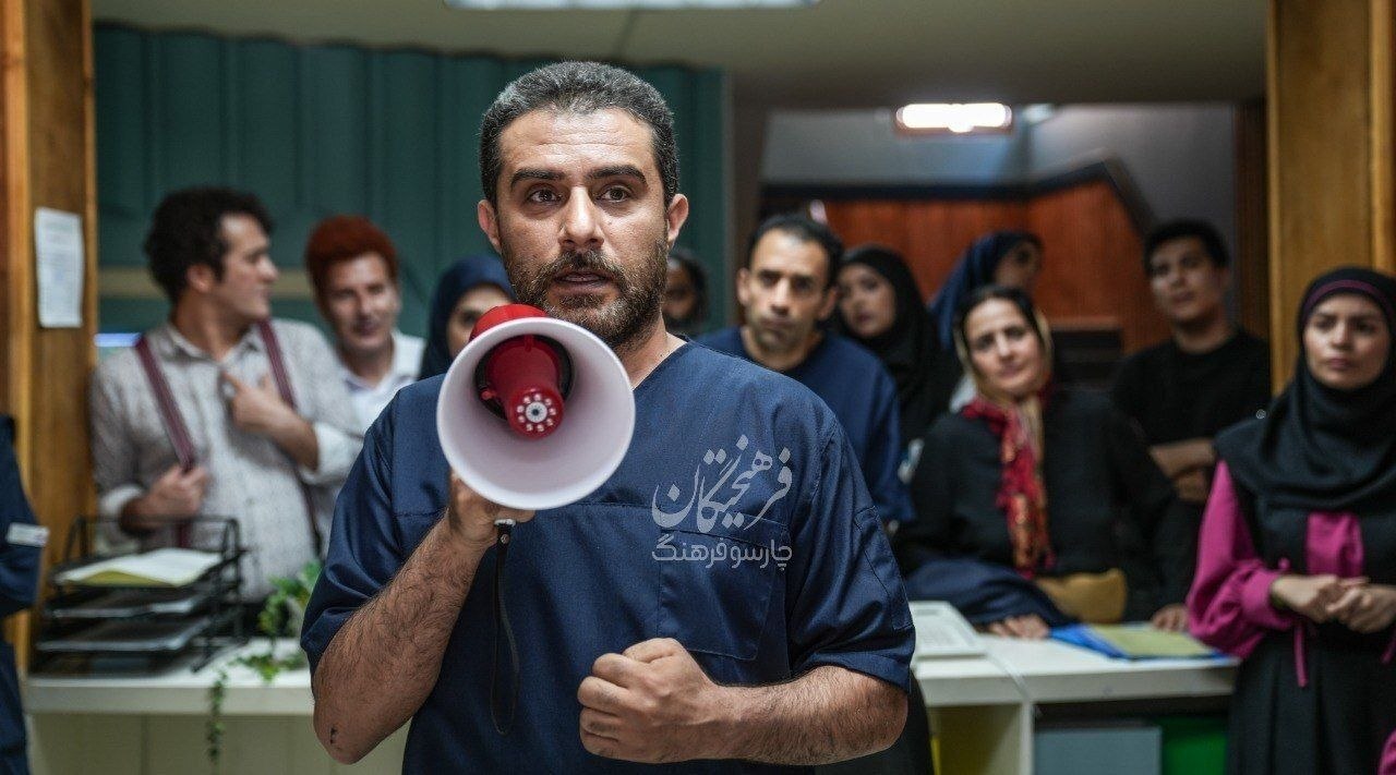 وحید رهبانی با «کلینیک رویا» روی آنتن تلویزیون می‌رود + بازیگران و عکس