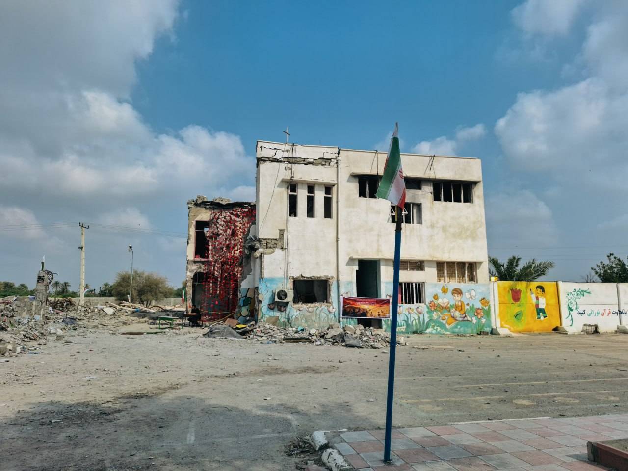 ابر گریه‌اش گرفته! | روایتی از مدرسه شجره طیبه میناب و چندوچونی درباره سوگواری و عزاداری