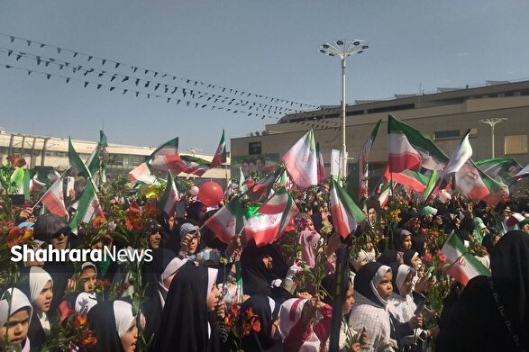 پیوند معصومیت و اقتدار در اجتماع دختران مشهدی | آغاز مراسم بعثت دختران مشهدالرضا (ع) (۳۰ فروردین ۱۴۰۵)