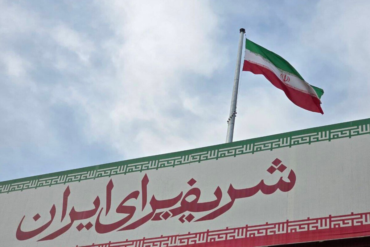 من ماندم و تنگه&zwnj;ای که باید حفظ می&zwnj;کردم