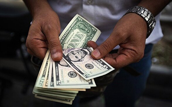 افزایش قیمت دلار در بازار آزاد مشهد | نرخ رسمی دلار چقدر است؟ (۳۰ فروردین ۱۴۰۵)