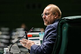 قالیباف: تردد در تنگه هرمز در صورتی که آمریکا محاصره را رها نکند، محدود می‌شود