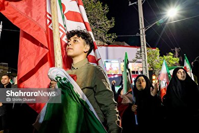 گزارش تصویری | حضور مردم مشهد در خیابان‌های شهر 
(3 فروردین ۱۴۰۵)