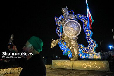 مراسم رونمایی از بزرگترین المان هنری شهری مشهد با عنوان «وطن»