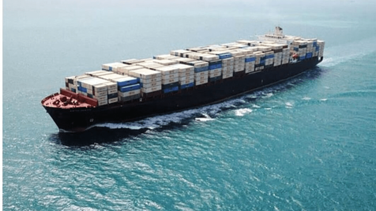 تسلط ایران بر تنگه هرمز بنادر بزرگ جهان را خلوت می‌کند