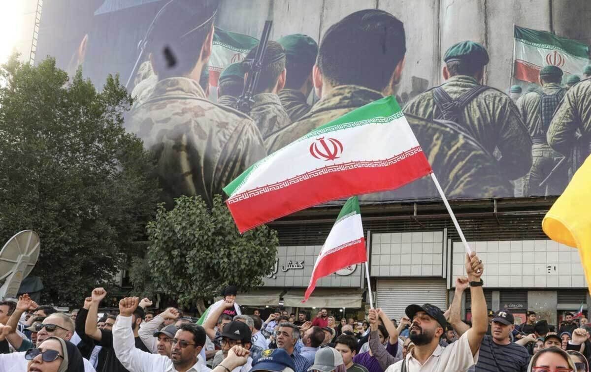 سینمای ایران در کنار مردم برای وطن ایستاد