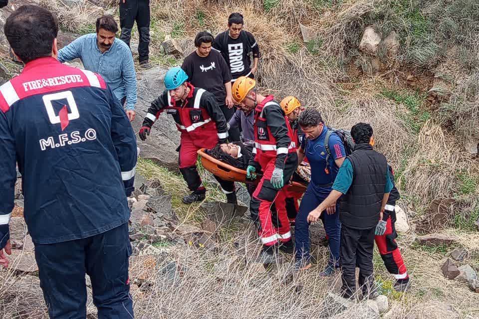 سقوط جوان مشهدی در کوه پارک مشهد + جزئیات (7 فروردین 1405)