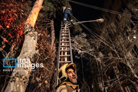 قطع برق بخش‌هایی از کرج و تهران در پی اصابت ترکش | برق بیشتر مناطق تهران و کرج وصل شد (۹ فروردین ۱۴۰۵)