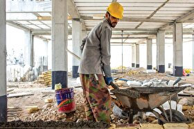 دیوار کوتاه کارگران ساختمانی در برابر بیمه تأمین اجتماعی