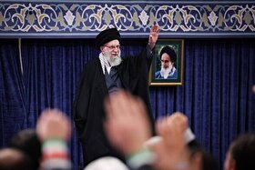 مروری بر بیانات رهبر شهید به مناسبت روز بزرگداشت مقام معلم | میراثی ماندگار برای قشر آموزگار