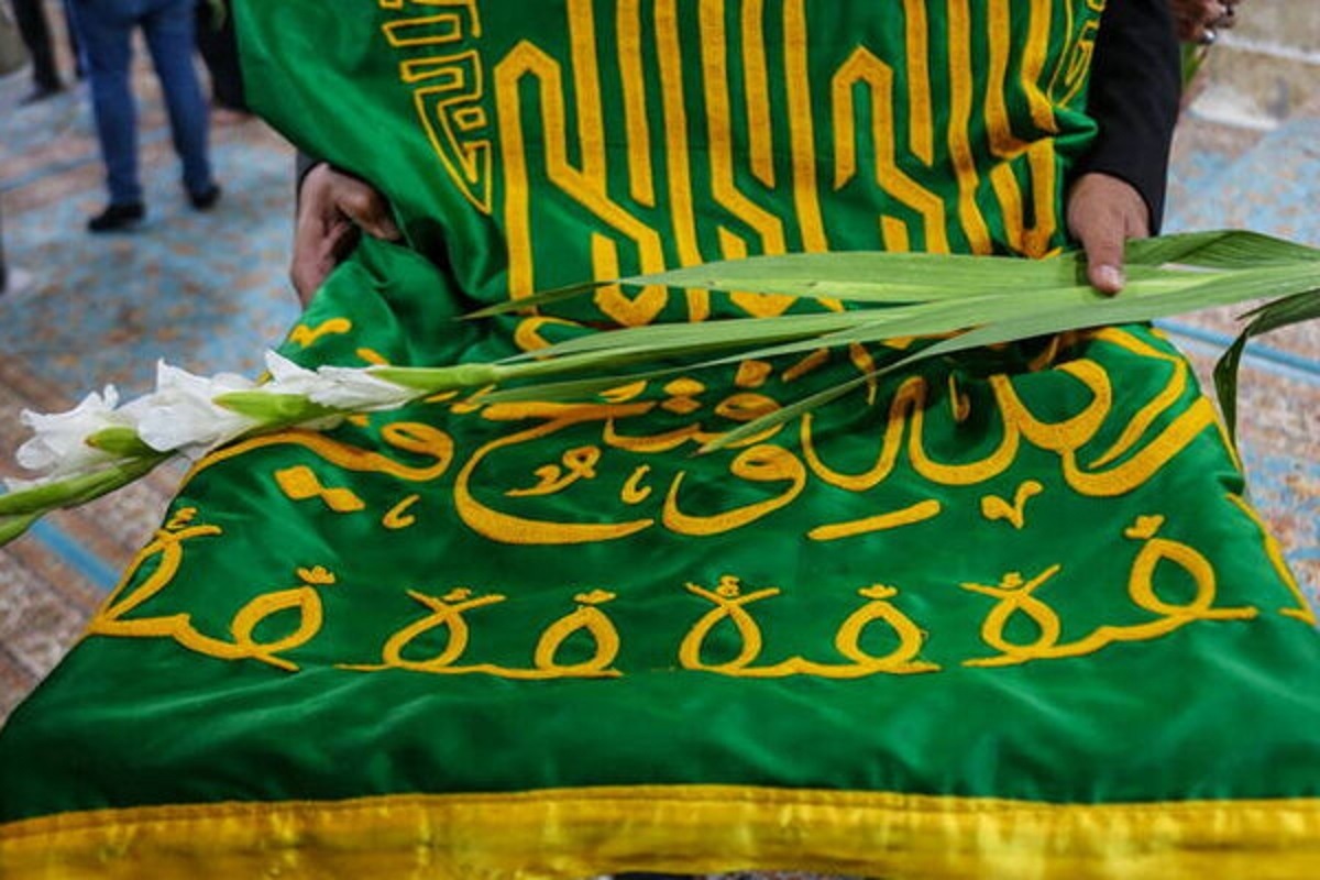 ویدئو | حضور خدام حرم مطهر امام رضا(ع) در کراچی و عیادت از مجروحان حمله به کنسولگری آمریکا