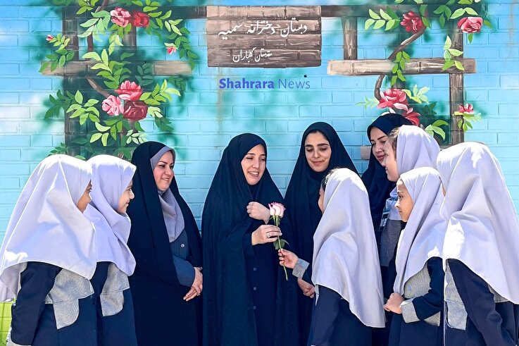 گفتگو با دانش‌آموزان مدرسه‌ای در حاشیه شهر | ای معلم! به وسعت نامت سپاس