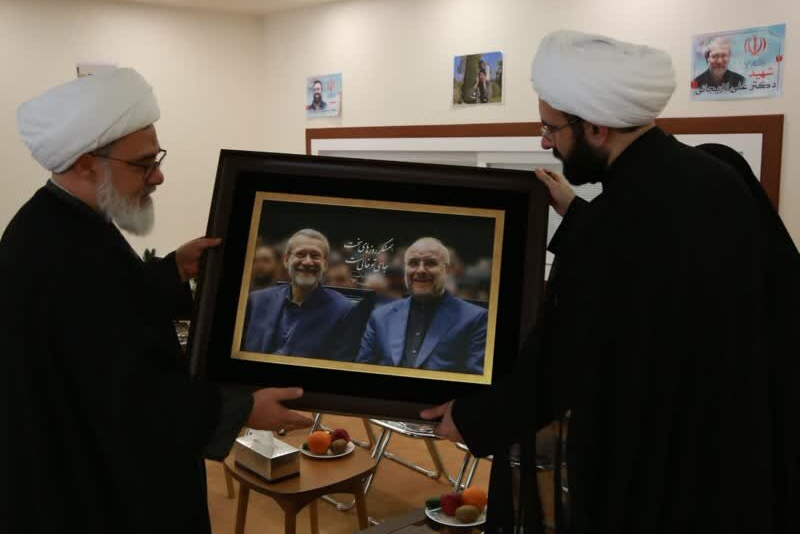 روایت همسر شهید لاریجانی از دغدغه‌های وی برای صیانت از آرمان‌های انقلاب |  شهید لاریجانی دلبسته نظام و انقلاب بود