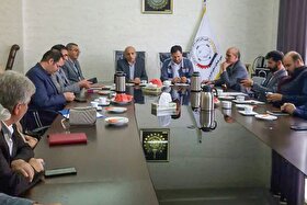 پاسخ گویی سرپرست اداره کل تأمین اجتماعی خراسان رضوی به نماینده های جامعه کارگری | هواداری کارگر از حرف تا عمل