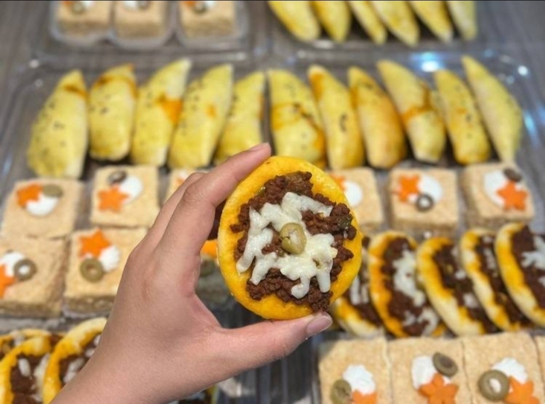 طرز تهیه خمیر پیتزا و پیراشکی خانگی با بافتی نرم + فیلم