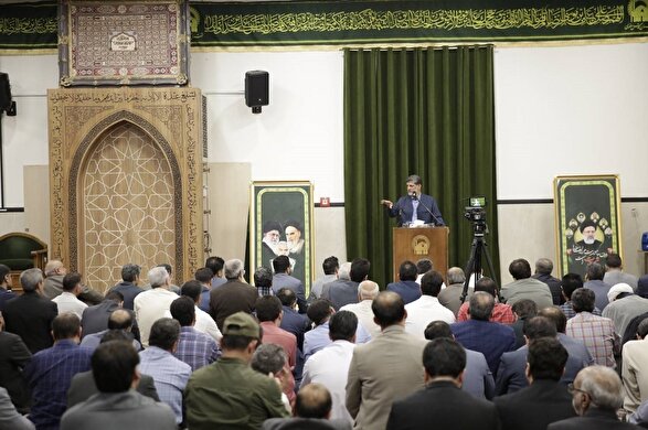 همراهی آستان قدس رضوی با دولت در ارائه خدمات به مناطق آسیب‌دیده در جنگ رمضان