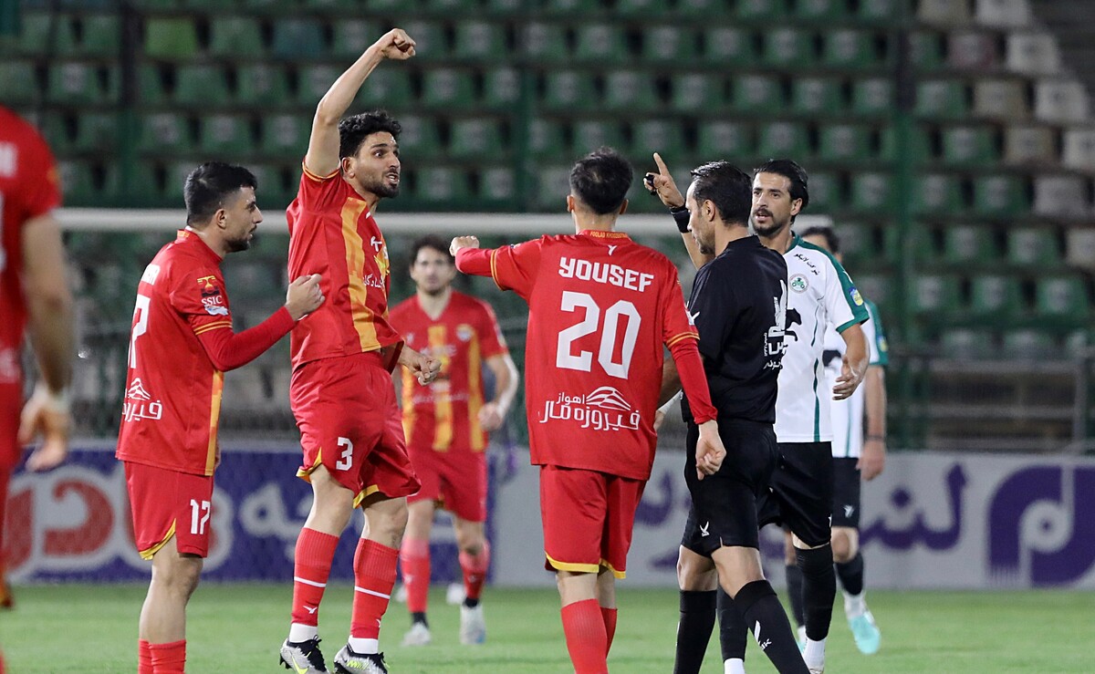 فولاد خوزستان به بخش خصوصی واگذار می‌شود| انصراف کارخانه از فعالیت ورزشی