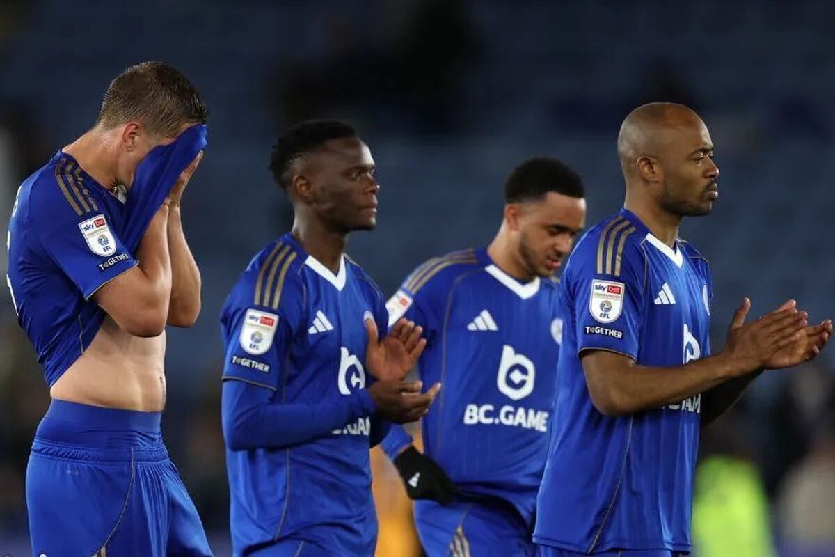 قهرمان ۲۰۱۶ لیگ انگلیس به دسته سوم سقوط کرد!