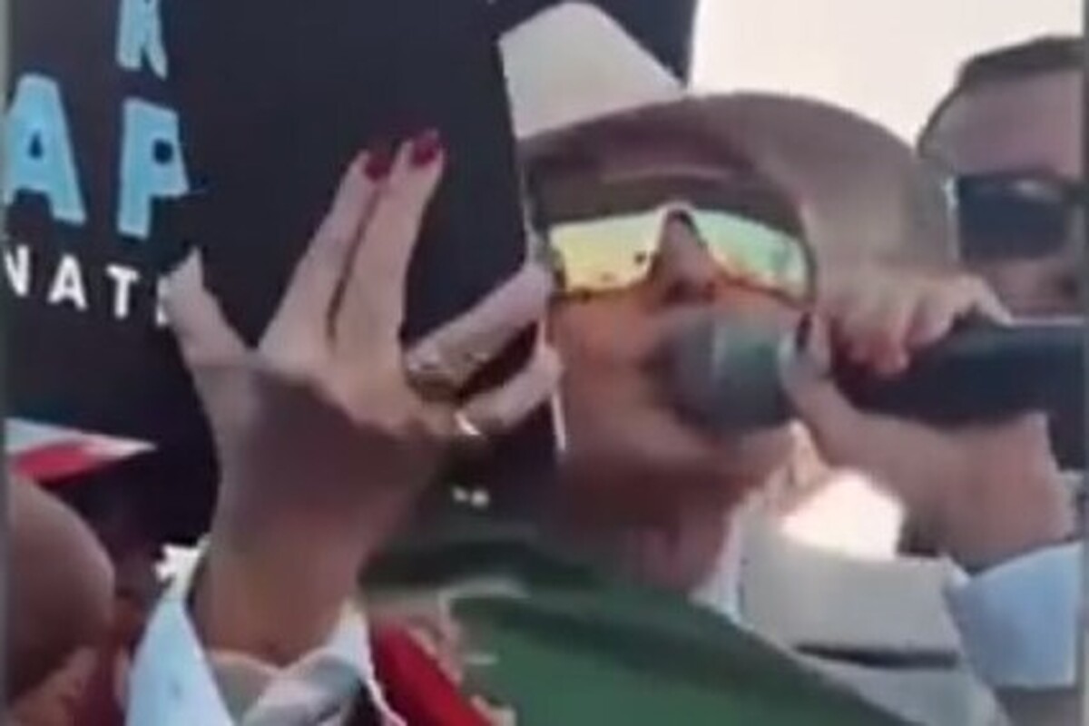 ویدئو | چرا گوگوش (فائقه آتشین) از رئیس جمهور تروریست آمریکا خواست تا به ایران حمله نظامی کند؟